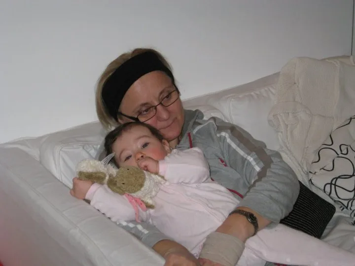 Eve & Ela, Şubat 2011