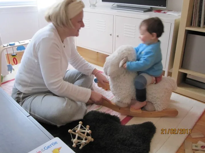 Eve & Ela, Şubat 2011