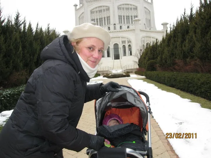 Eve & Ela, Şubat 2011