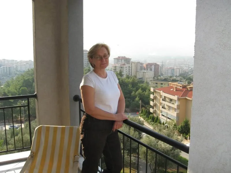 Yeni Evimiz, İzmir